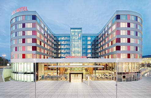 Mövenpick Hotel Stuttgart Airport